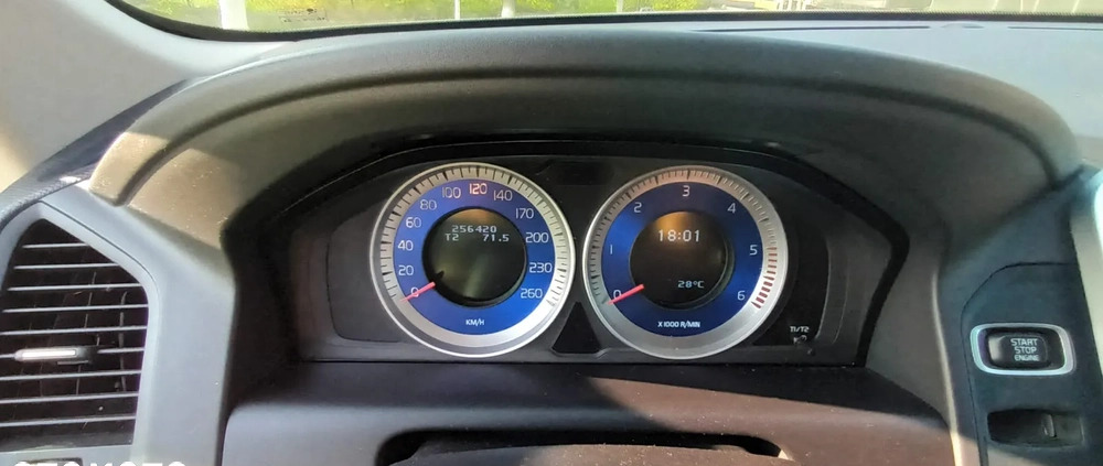 Volvo XC 60 cena 48500 przebieg: 270000, rok produkcji 2011 z Warta małe 106